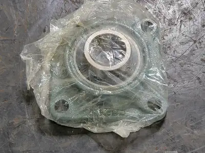 NEW NTN UCF208-108D1