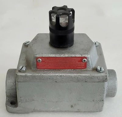 NEW CROUSE HINDS EFSC21524