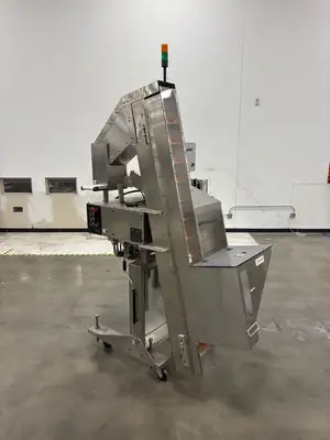 USED SUREKAP SK6000 CAPPER AND ELEVATOR