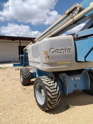 USED 2015 Genie Z-80/60
