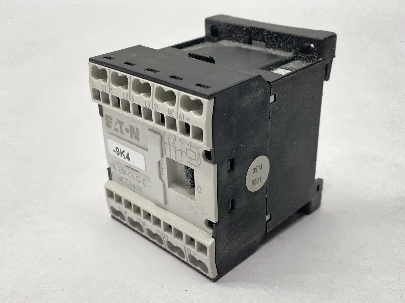 XTMCC9A01 | Eaton  Miniature Contactor 3-Pole 9A 110-120VAC -  Used