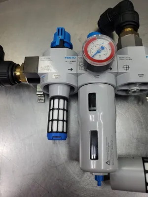 FESTO MS6-SV-1/2-E-10V24-AD1 w/LFR-D-7-MAXI, 170686, 170683 Modules. 6C-24