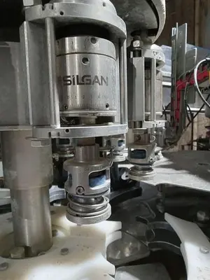 USED FEDERAL 26/8 GALLON FILLER/CAPPER