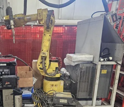 2007 FANUC ARC Mate 100iBe Welding Equipment, Robot | Holland Equipment Hunters, Inc. (1)