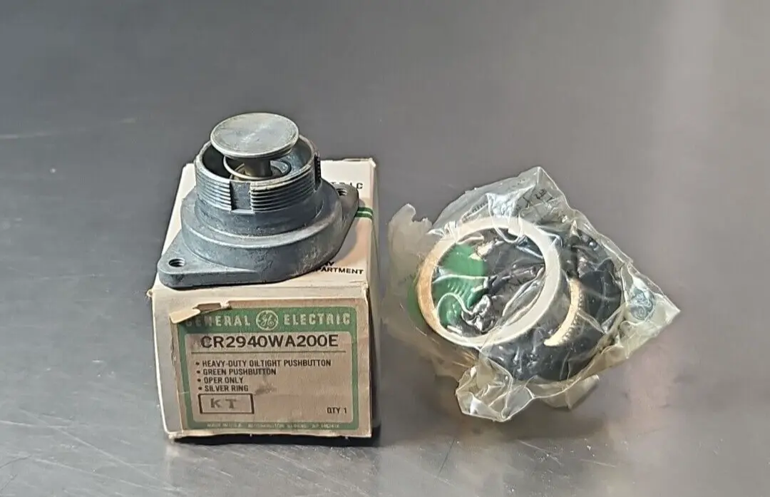 General Eletric CR2940WA200E Push button. Loc4E27