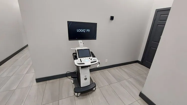 Used 2022 GE LOGIC P9 Medical Equipment - Other Ontario CA | Platinum Group #1318481