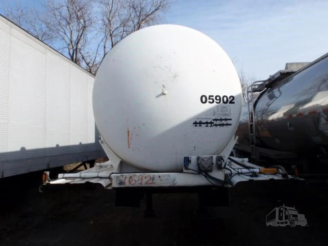 Used 1998 BRENNER _UNKNOWN_ Tanker Trailers Indiana US | Lakeshore Equipment Sales #1546561
