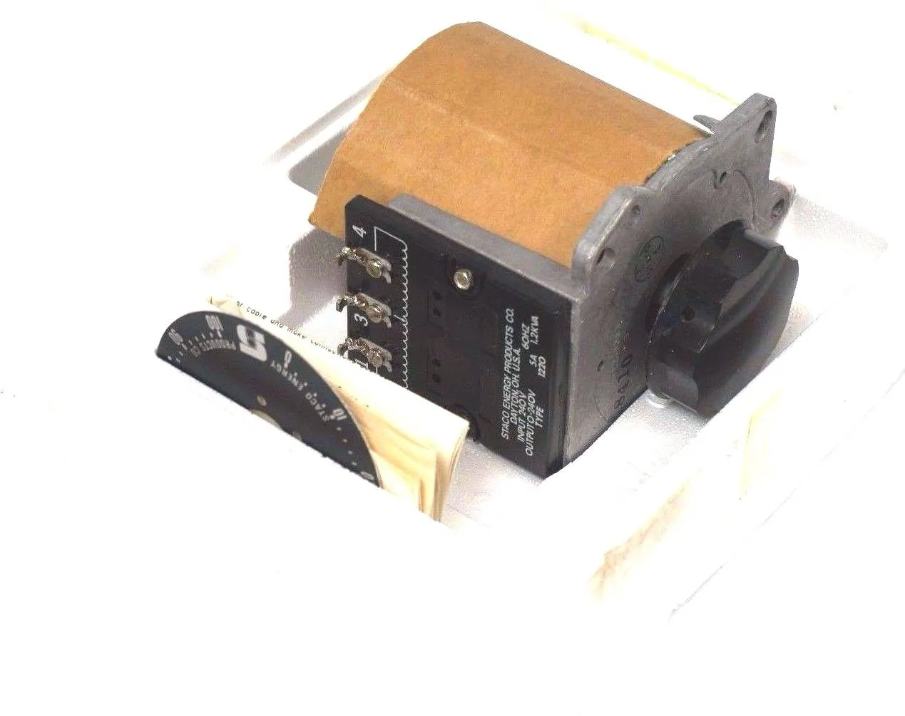 NEW STACO TYPE: 1220 VARIABLE TRANSFORMER 240V, 60HZ, 1.2KVA MAX