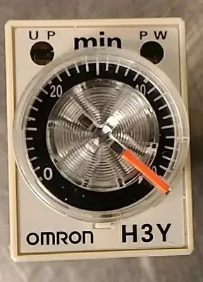 OMRON H3Y-4 TIMER MODULE 0-60 Min. 120VAC. 5C