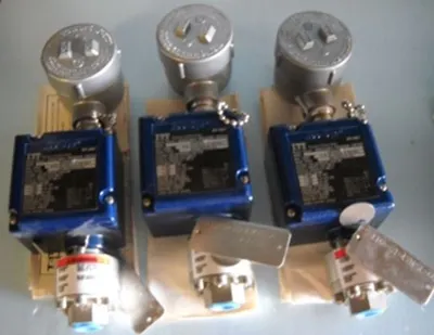 QTY. 3. ITT NEO-DYN ADJUSTABLE PRESSURE SWITCH MFR...