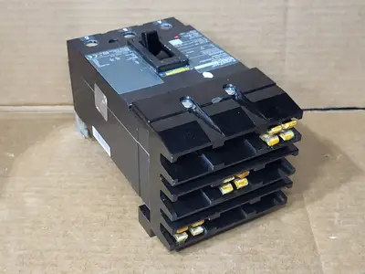 NEW SQUARE D QGA32150
