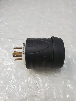 PASS & SEYMOUR TURN AND PULL PLUG 20A 125-250V