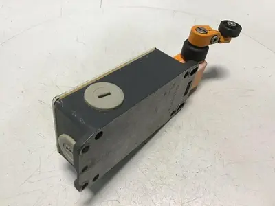 USED SIEMENS 3SE3 404-1G