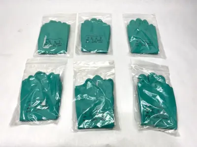 USED ANSELL ALPHATEC SOLVEX CHEMICAL RESISTANT NITRILE GLOVES MEDIUM LOT OF 6