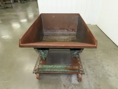Self Dumping Hopper 1/2 Yd Capacity Heavy Duty Steel Casters 52x38x41"