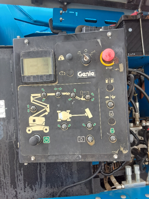 USED 2016 Genie Z-62/40