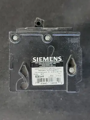 Used SIEMENS Q215 Switchgears British Columbia CA | Lenmark #243643