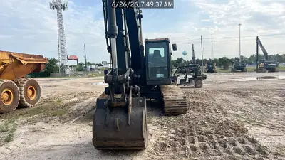 Used 2023 HYUNDAI HX210AL Crawler Excavators Texas US | National Equipment Dealers #1422423