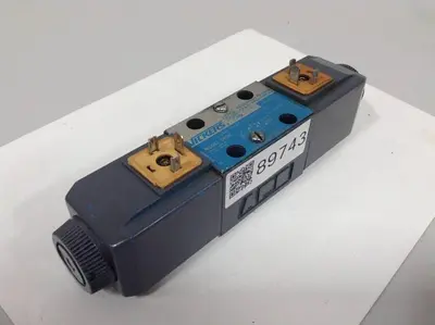 USED VICKERS DG4V-3-6C-M-U-HL7-60