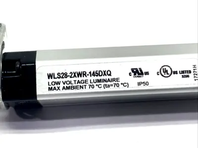 WLS28-2XWR-145DXQ | Banner  2-Color LED Light Strip 145mm Length White, Red, 803707 - Used
