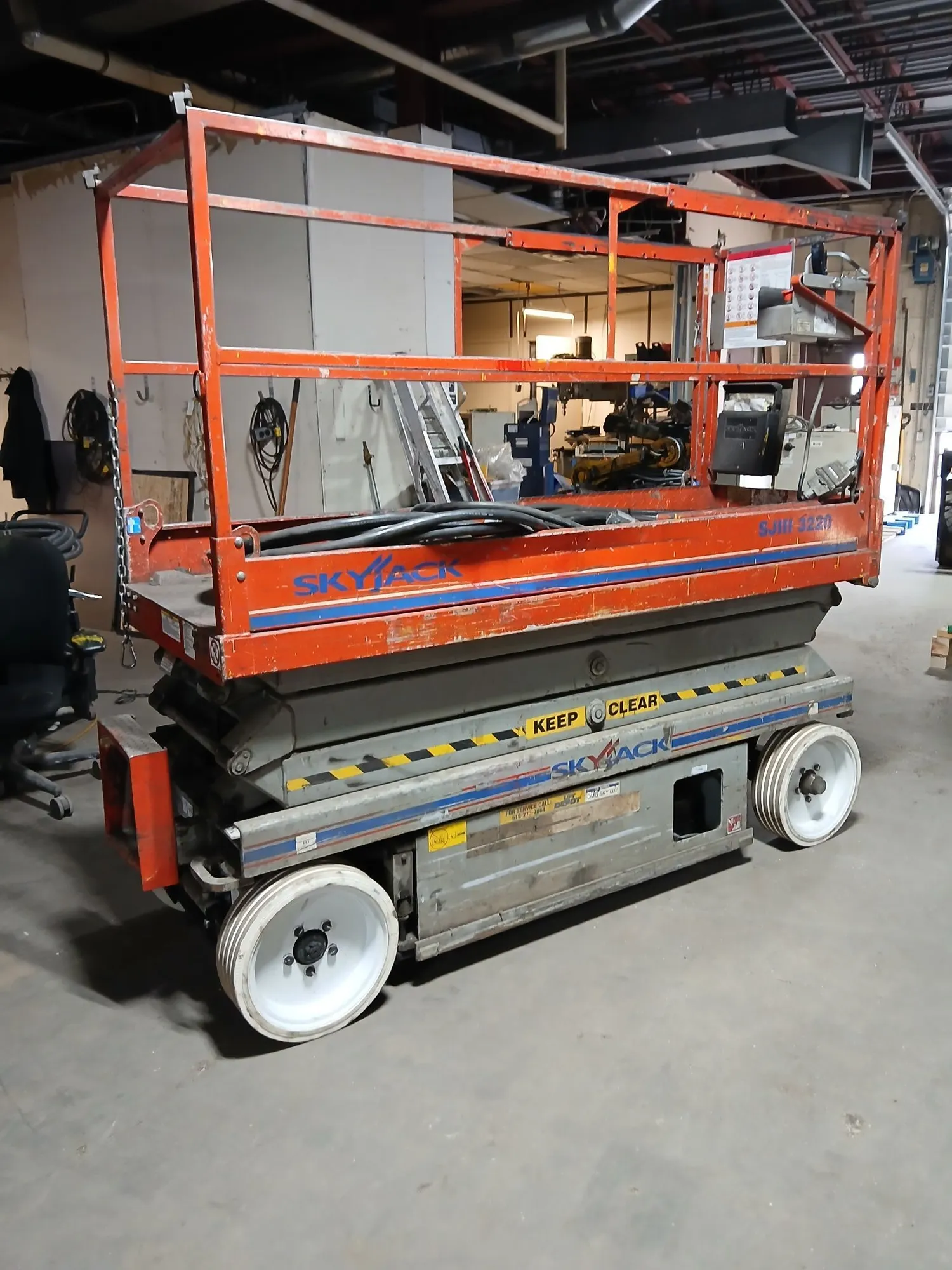 USED SKYJACK SJ III 3220
