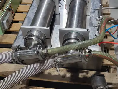 Pneumatic Liquid Filling Machine, Double-Head, Model 3000