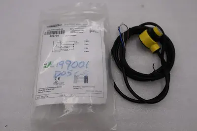 BANNER T18-2VPFF100IR-2M CONNECTION 4-CONDUCTOR STOCK H1106A