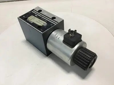USED BOSCH 0 810 001 825