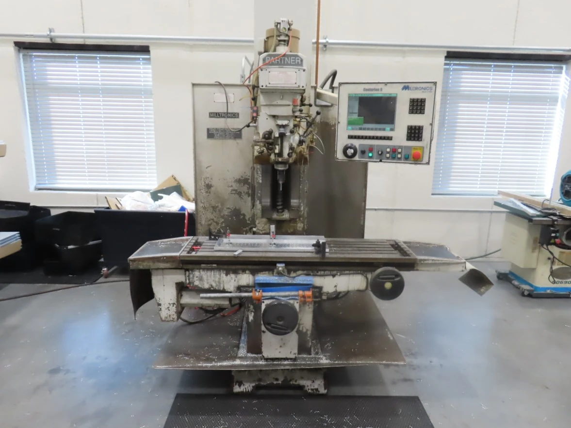 Used MILLTRONICS USA MB20-A SERIES C Vertical Machining Centers Minnesota US | Machinesused.com #1566317