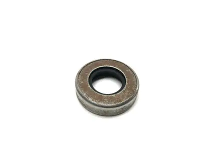 New | in-Stock CR Industries 8100 Seals & Gaskets Michigan US | Maverick Industrial Sales #1396826