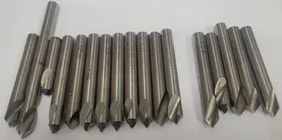 USED GUEHRING 1/2" X 90 DEG D2N9006