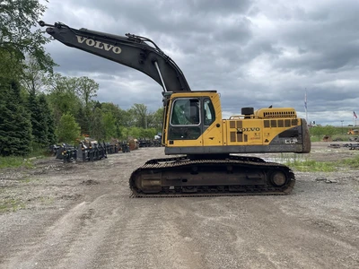 Used 2006 VOLVO EC330B LC Excavators Michigan US | Miedema Asset Management Group #1404052
