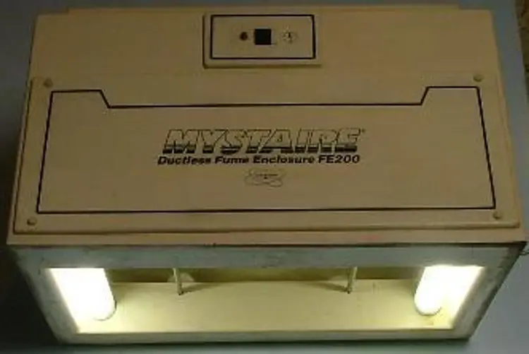 Used MYSTAIRE FE-200 Ductless Fume Hoods Texas US | Bamko Surplus Process Equipment #938307