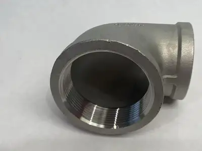 4464K942 | Stainless Steel Threaded Pipe Fitting, 2-1/2" Low-Press. Elbow Reducer - New – Open box