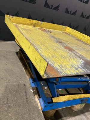 Used 2002 BISHAMON EZ-30 Scissor Lifters Michigan US | iGAM Industrial Marketplace #1443450