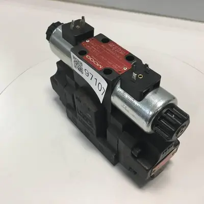 USED MOOG NWE43P6H08PC0BN0