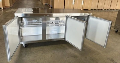 171-0047 72” Undercounter Self Contained Cooler