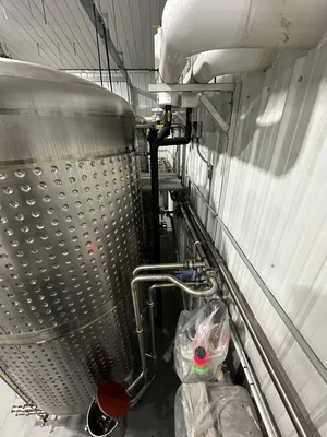 2500 Gallon Tank – 1 of 3