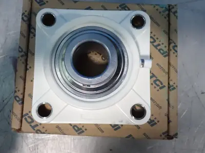 USED IPTCI BEARINGS CUCTF 207 22