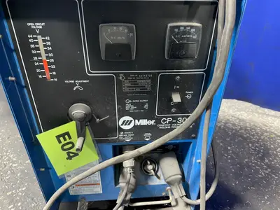 USED MILLER CP300