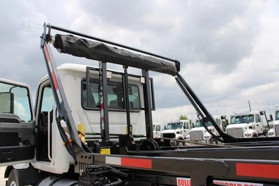 New | in-Stock 2027 MACK MD7 Rolloff Trucks Texas US | Roll Off Truck World #1491891