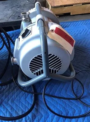 BOC EDWARDS XDS10 DRY SCROLL PUMP