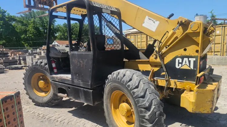 Used 2000 Caterpillar TH83 Telehandlers Missouri US | Rubbl #1086194