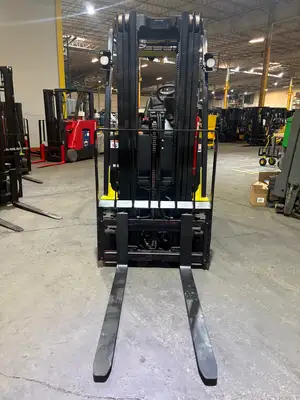 Used 2020 Yale ERC050VGN 4-Wheel Sit down Electric Counterbalance Forklifts New York US | United Lift #1446698