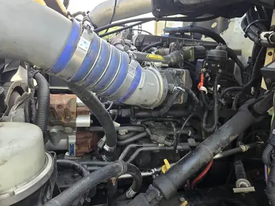 USED 2017 PETERBILT 348