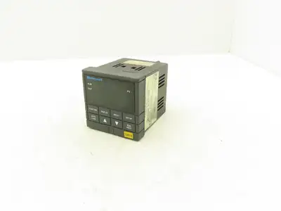Honeywell UDC2000 Mini-Pro Temperature Controller 120VAC DC200H-0-000-1F000-0