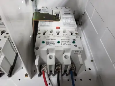 Used EATON CUTLER-HAMMER HFD3015 Switchgears British Columbia CA | Lenmark #239889