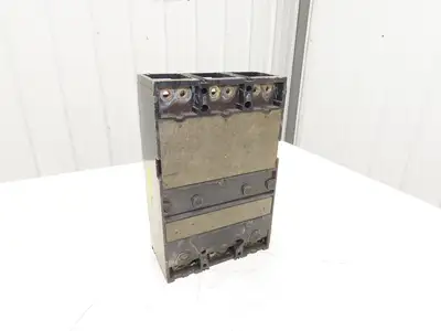 Square D MHF3660030M Molded Case Circuit Breaker 600A 3 Pole 600VAC 1PH
