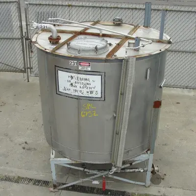 SPC9218  Tank 790 gallon vertical tank, Stainless Steel, slope