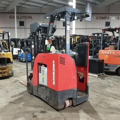 USED 2021 RAYMOND 425-C40QM